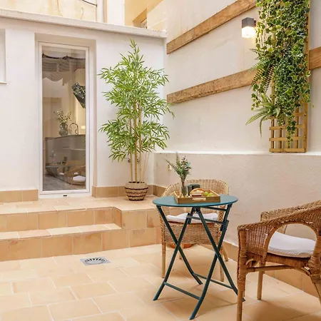 Apartment Living4malaga Shining Beetle Malaga